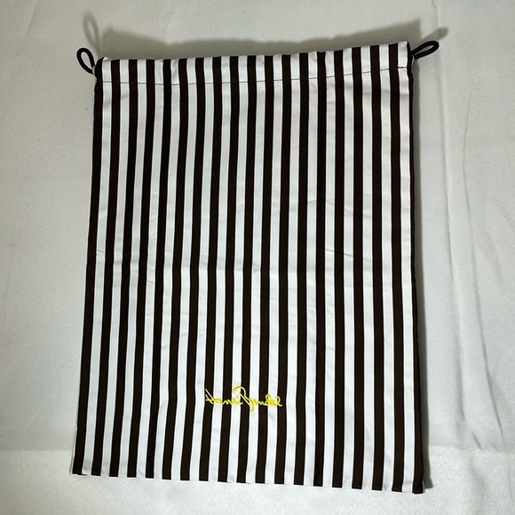 Henri Bendel Hosiery/Dust Bag - 12x16 drawstring dark brown & white stripe - Picture 2 of 8